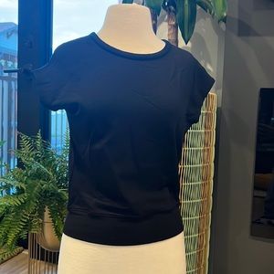 Athleta short sleeve, tags removed but never worn. Sz XS